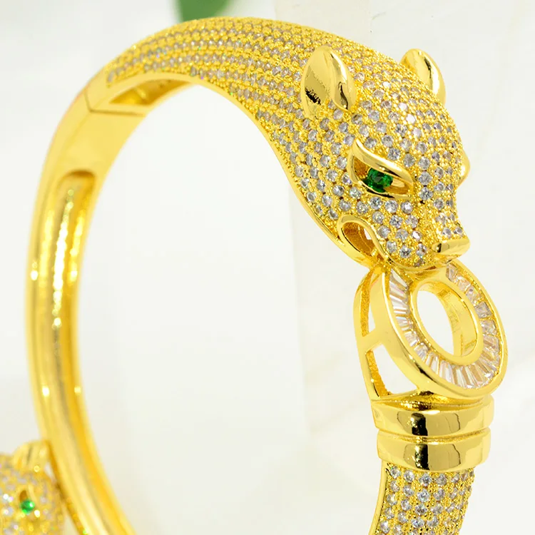 costume jewelry making supplies Cubic Zircon Inlayluxury jewelry 18k Gold Plated Jewelry Leopard, Picture
costume jewelry making supplies Cubic Zircon Inlayluxury jewelry 18k Gold Plated Jewelry Leopard, Picture