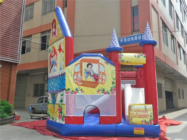 Inflatable bouncer 00189 (1).JPG
