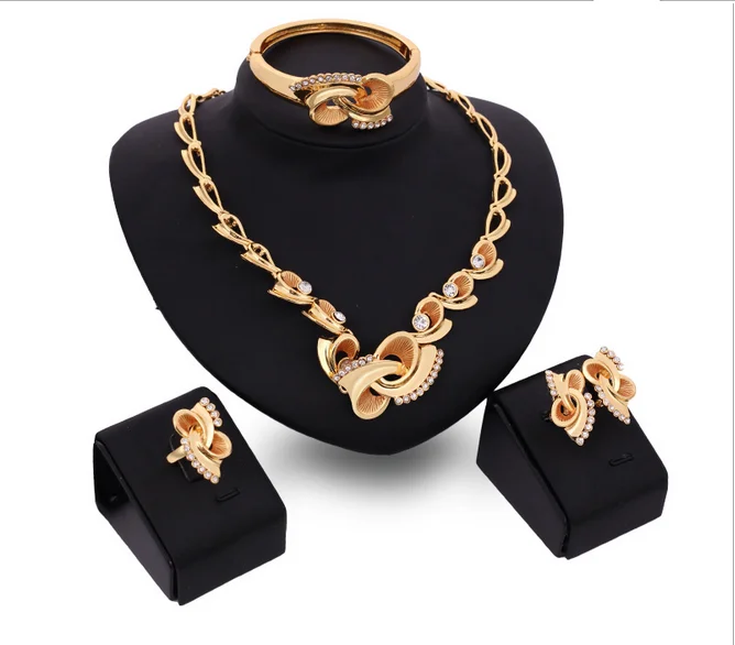Rare Flower Plant Pattern Shape 2017 New African Costume Gold Plated Necklace Earrings Bracelet Ring Jewelry 4Pcs Per Sets
Rare Flower Plant Pattern Shape 2017 New African Costume Gold Plated Necklace Earrings Bracelet Ring Jewelry 4Pcs Per Sets