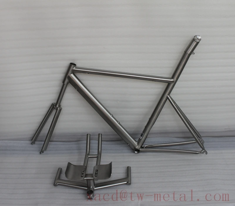 Road bike01.jpg