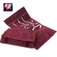 in stock Wholesale fashion velvet jewelry roll bag for gift storage
in stock Wholesale fashion velvet jewelry roll bag for gift storage