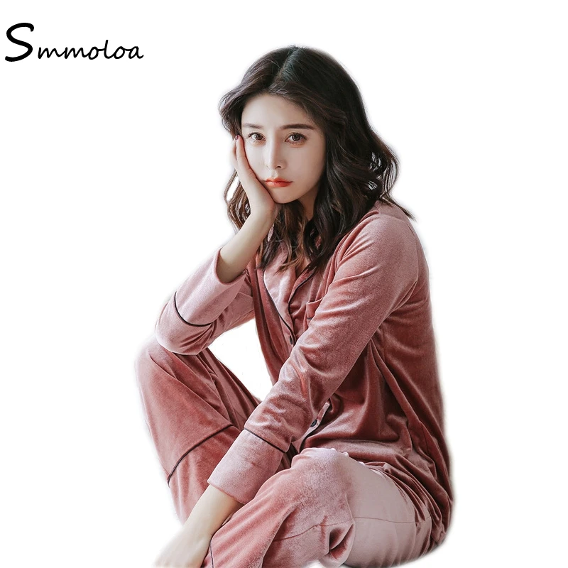 Wholesale Women Velvet Lapel Pocket Top and Pants Pajama Set for Winter, Red;blue;pink;navy
Wholesale Women Velvet Lapel Pocket Top and Pants Pajama Set for Winter, Red;blue;pink;navy