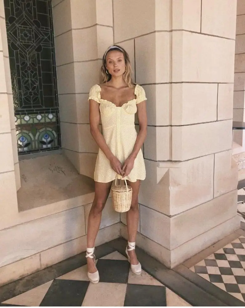 2019 New Women'S Yellow Bottom Small Flower Puff Sleeve V-Neck Casual Sexy Summer Dress Women, Picture color
2019 New Women'S Yellow Bottom Small Flower Puff Sleeve V-Neck Casual Sexy Summer Dress Women, Picture color