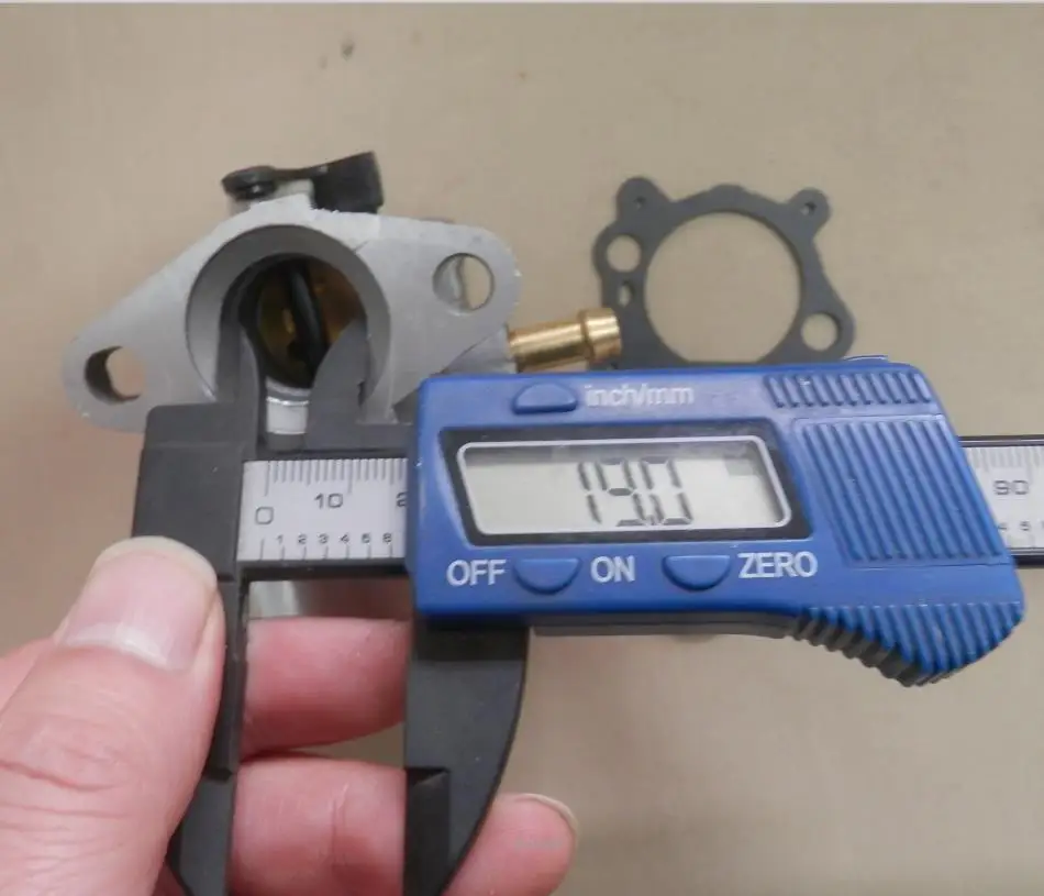 CARB BRIGGS&STARTTON 799868 498170 3