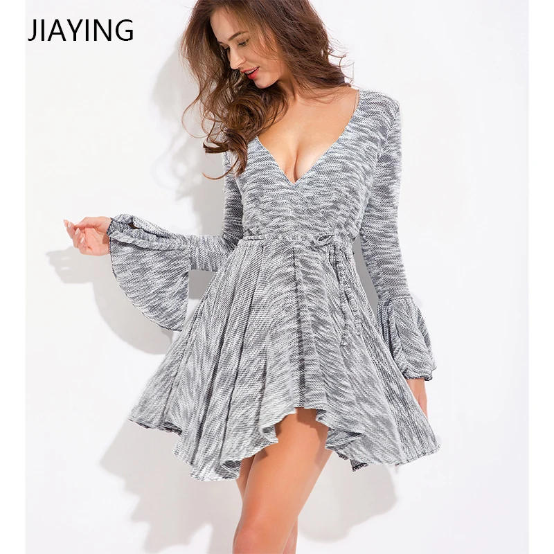 Knitted irregular long-sleeved V-neck sexy European and American dress club dresses sexy
Knitted irregular long-sleeved V-neck sexy European and American dress club dresses sexy