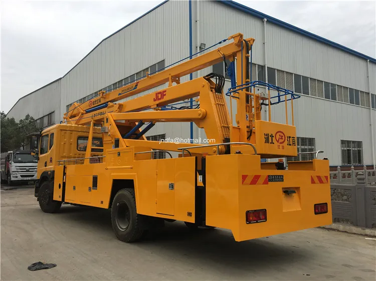 22m hook lift truck8.JPG