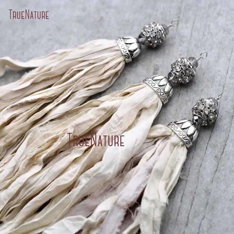 20171206-PM8966- Ivory Sari Silk Tassel Pendant Antique Silver