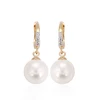 93383 top design fake fashionable hanging pearl earrings designs