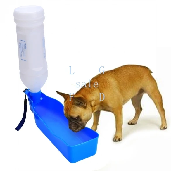 2015 New Plastic Pet Water Dispenser Feeding Bottle Portable Travel Bottle For Dog Cat 600ml