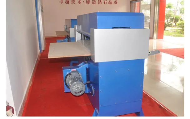 25T hydraulic leather die cutting machine.jpg