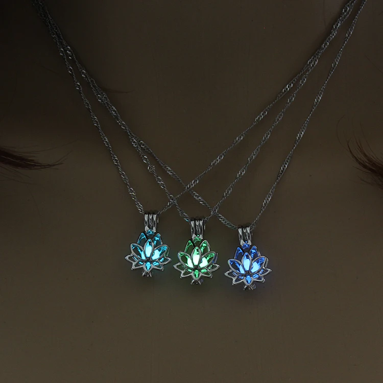 Silver Luminous Stone Bead Glow In The Dark Lotus Flower Shaped Pendant Necklace For Women Yoga Prayer Buddhism Jewelry
Silver Luminous Stone Bead Glow In The Dark Lotus Flower Shaped Pendant Necklace For Women Yoga Prayer Buddhism Jewelry