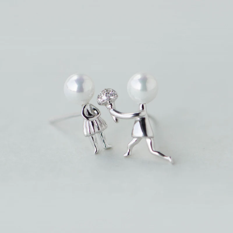 925 Sterling Silver Stud Earrings Female Korean Diamond Creative Small Couple Beads Pearl Earrings Marriage Ear jewelry
925 Sterling Silver Stud Earrings Female Korean Diamond Creative Small Couple Beads Pearl Earrings Marriage Ear jewelry
