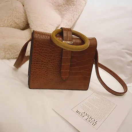 Fashion alligator print messenger bag leather women lady cross body shoulder bag
Fashion alligator print messenger bag leather women lady cross body shoulder bag