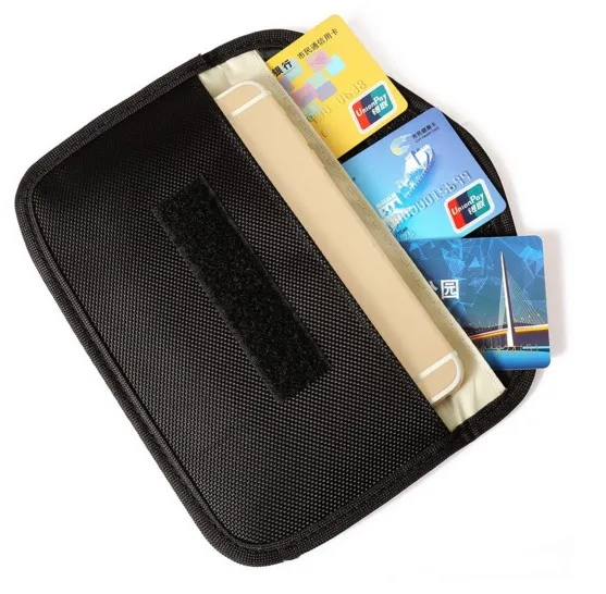 phone bag show 3.jpg