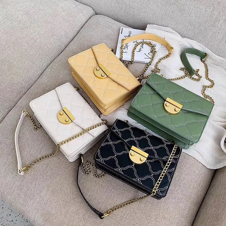 2021 China online shopping newest design chain crossbody Lingge bag for lady, Black white blue purple
2021 China online shopping newest design chain crossbody Lingge bag for lady, Black white blue purple