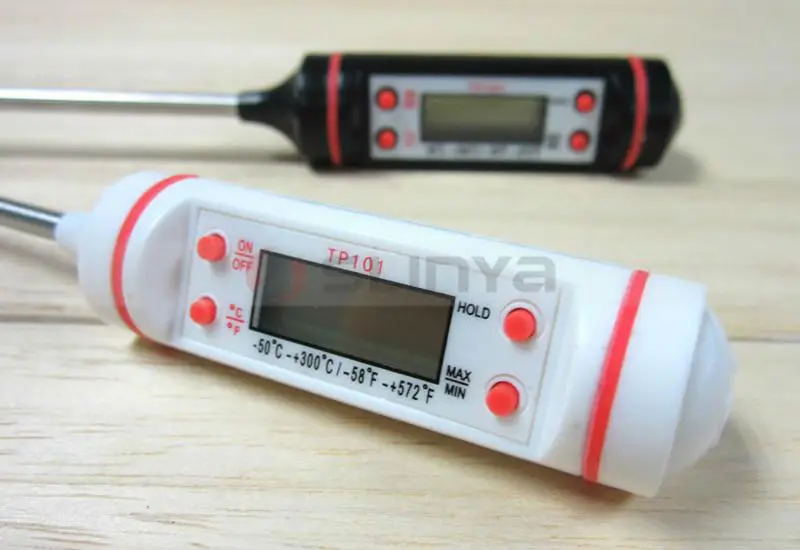 Digial Thermometer (7)