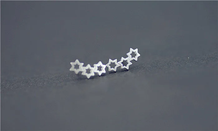 2454271990_823318017