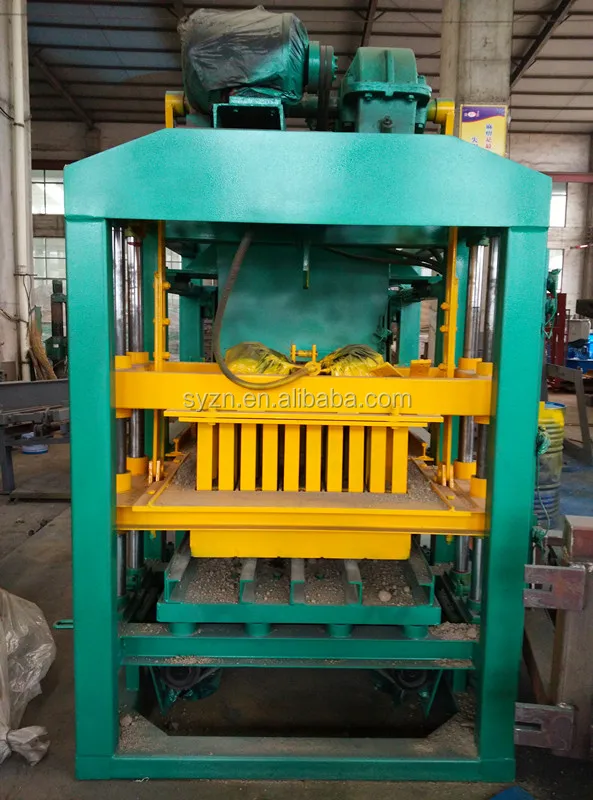 QTJ4-25 cement block machine.jpg