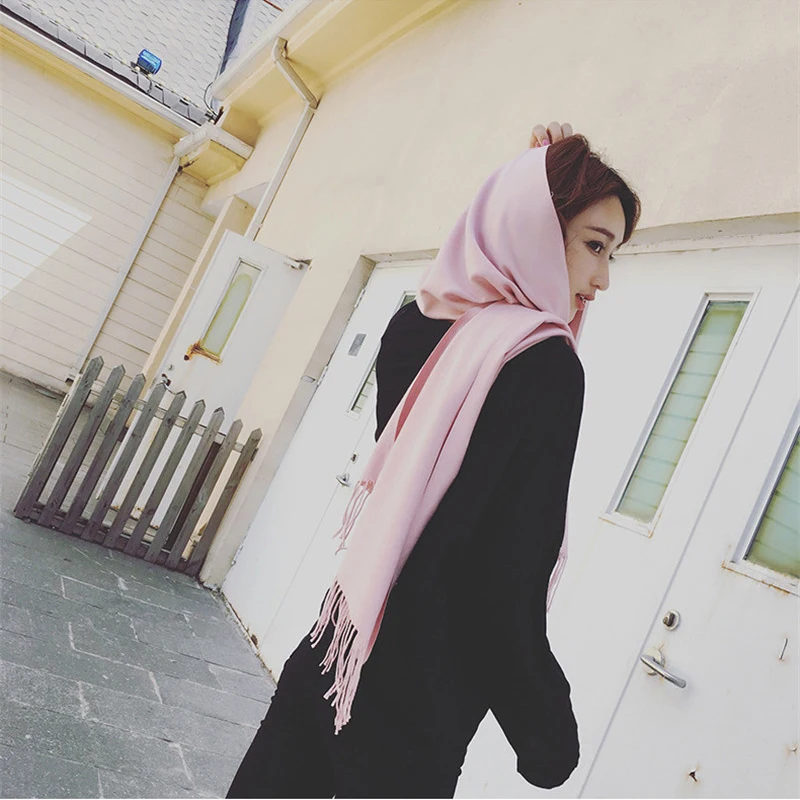 4570469664_1890799517