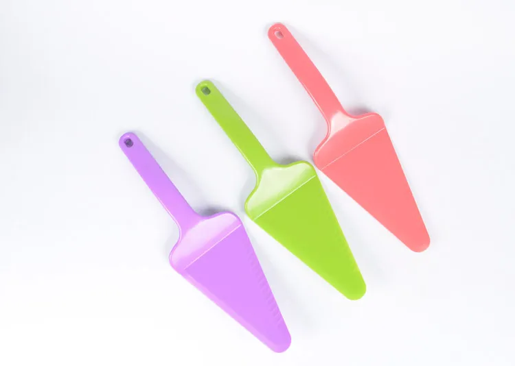Cake Knife Plastic