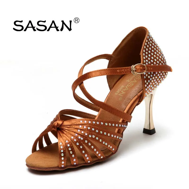 Hot Sell Woman Dance Shoes Top Quantity Rhinestone Woman Classic Latin Dance Shoes S-125
Hot Sell Woman Dance Shoes Top Quantity Rhinestone Woman Classic Latin Dance Shoes S-125