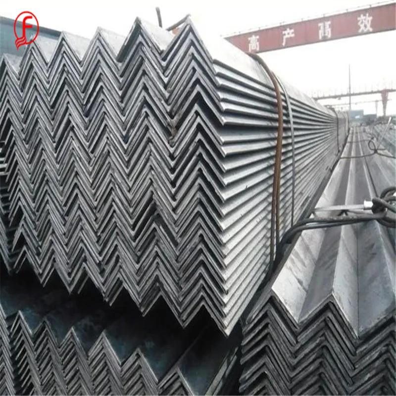 Tianjin slotted iron sizes and thickness ss41b steel angle bar house main gate designs