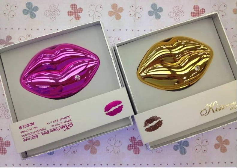 lips power bank.png