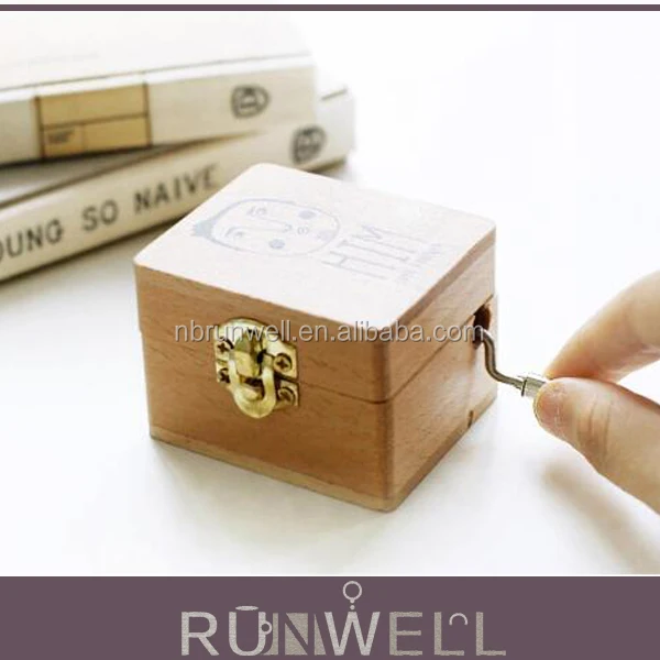 runwell wholesale wooden custom made hand crank music box with