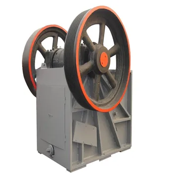 Small size mobile model diesel engine mini stone jaw crusher