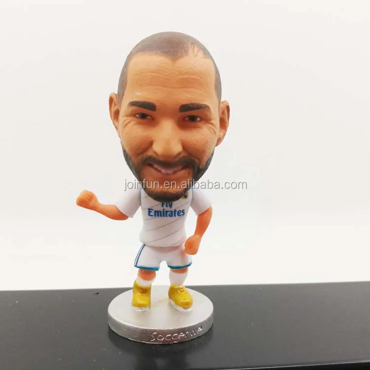 mini soccer player figurines