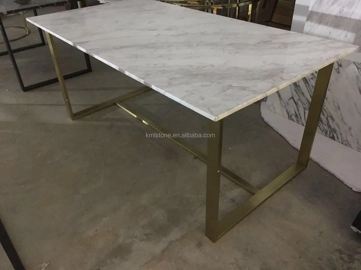 Customize Italian White  Marble Dinning Table Top 