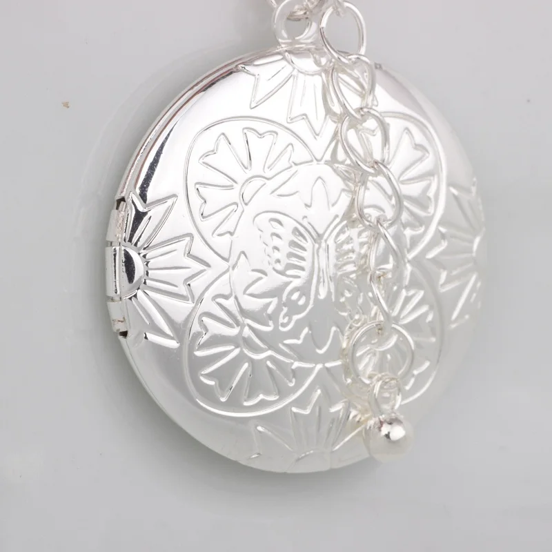 3195545680_1514953875