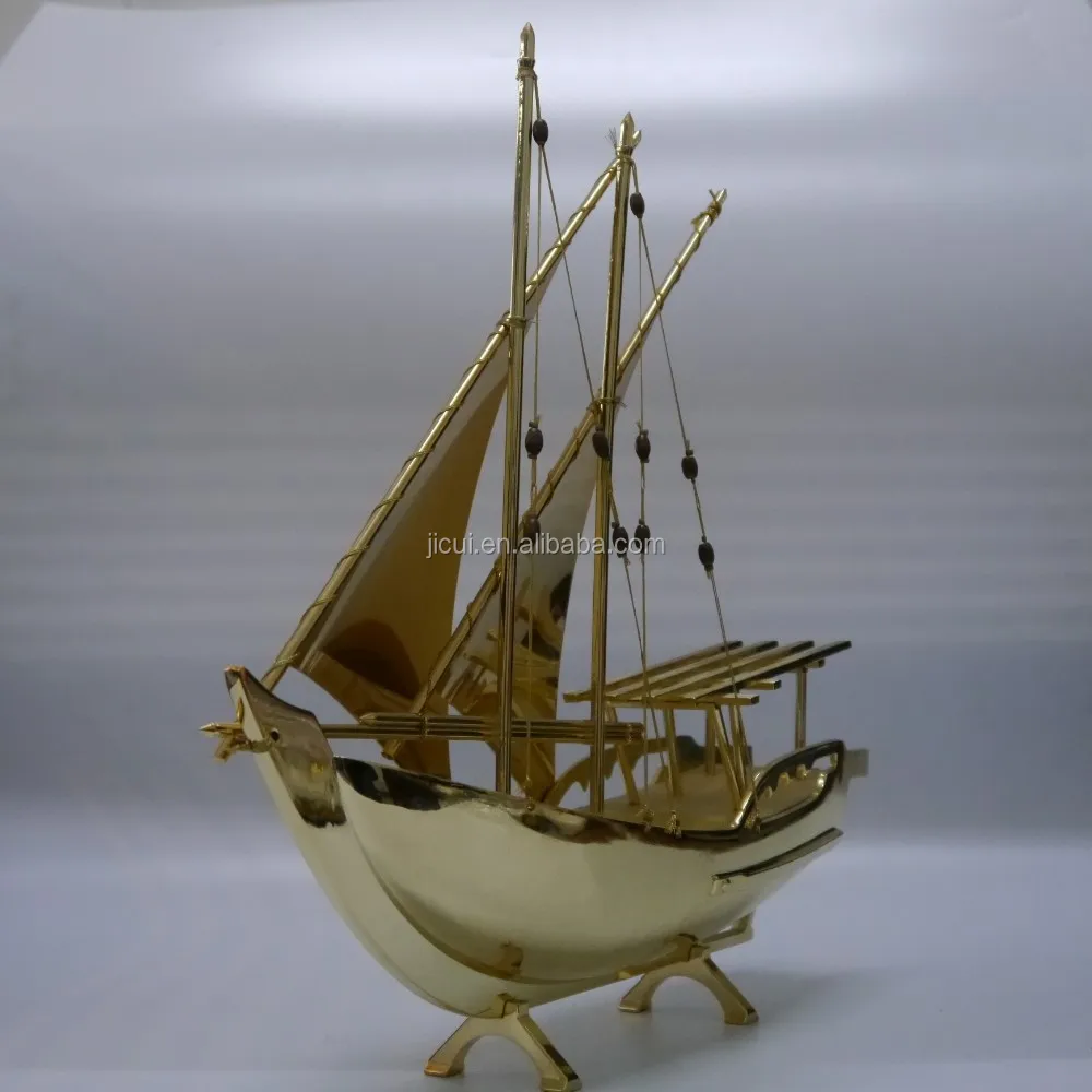 Noble Customized Made Golden Crystal Arab Dhow Model For Office Decoration And Islamic Souvenirs Gifts