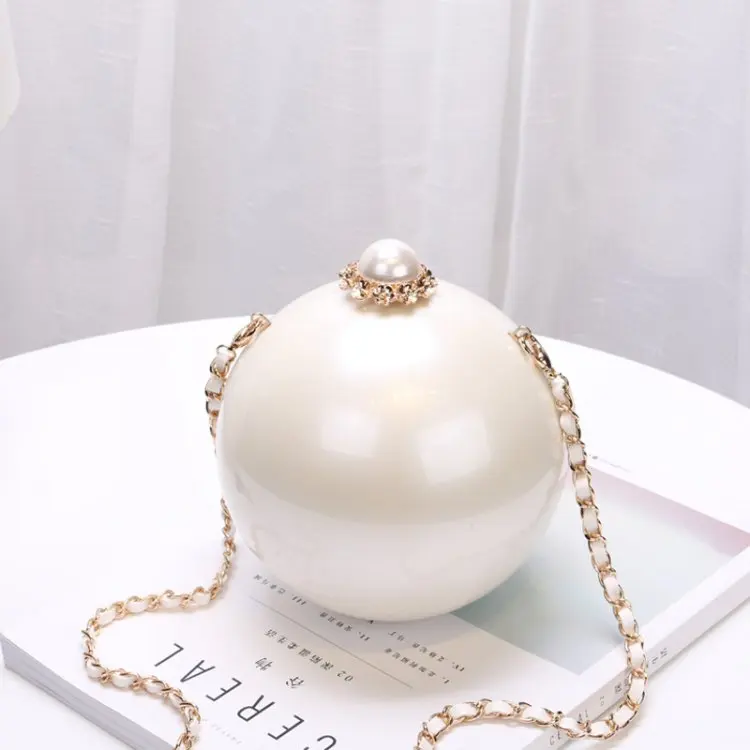 2020 Women Designer Wedding Bridal Party Big Pearl Round Ball Indian Evening Bags Clutch Bag 17CM Large, White
2020 Women Designer Wedding Bridal Party Big Pearl Round Ball Indian Evening Bags Clutch Bag 17CM Large, White