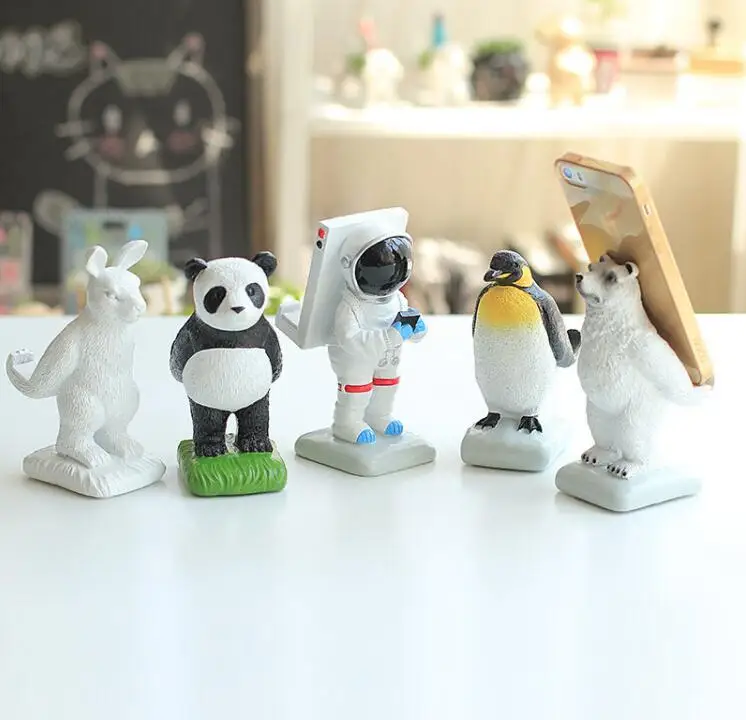 Resin Cartoon Panda Astronaut Shape desktop Mobile Phone Holder