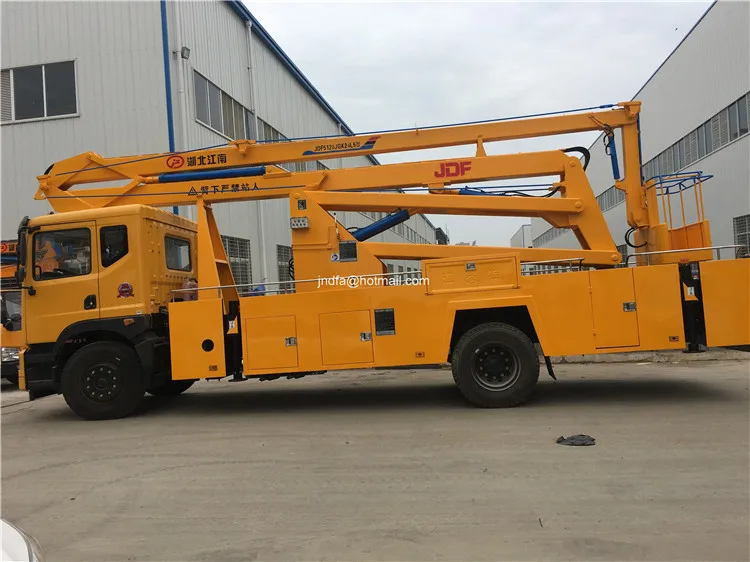 22m hook lift truck6.JPG