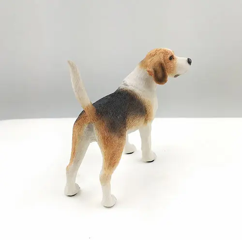 Beagle dog figure 5