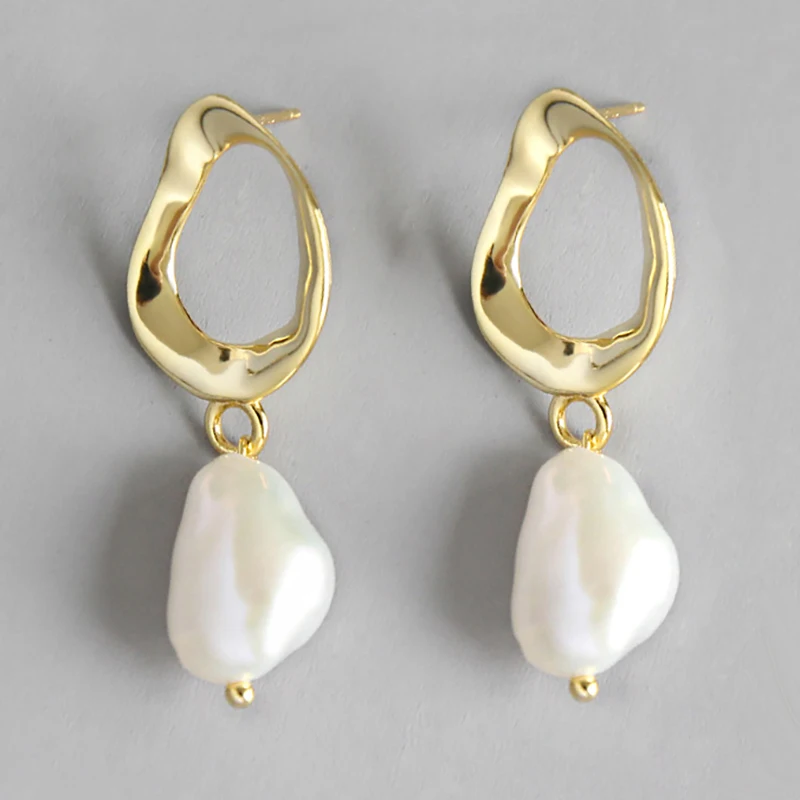 Natural freshwater pearl 925 Sterling Silver Dangle Earrings for Women Simple 2019 Fashion Gold Baroque Earrings Jewelry
Natural freshwater pearl 925 Sterling Silver Dangle Earrings for Women Simple 2019 Fashion Gold Baroque Earrings Jewelry