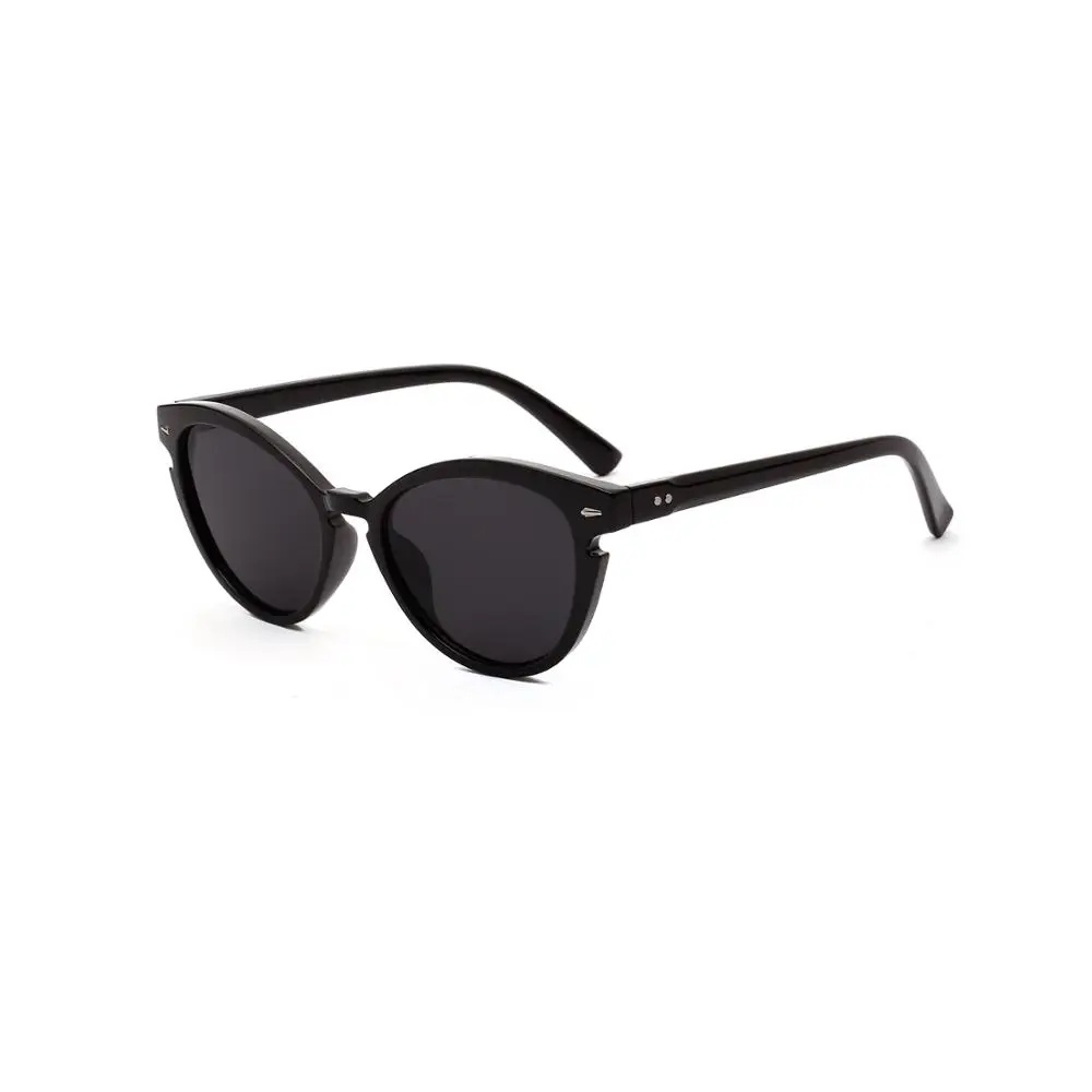 Free shipping yiwu factory eyewear fashion custom shades unisex brand design classic rivet sunglasses women 
Free shipping yiwu factory eyewear fashion custom shades unisex brand design classic rivet sunglasses women