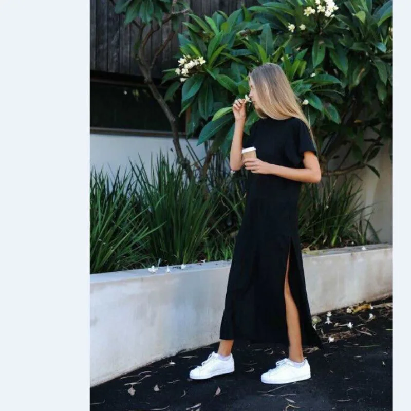 The Best European and American slip dress open T-shirt loose women's short-sleeved dress shirt dress
The Best European and American slip dress open T-shirt loose women's short-sleeved dress shirt dress