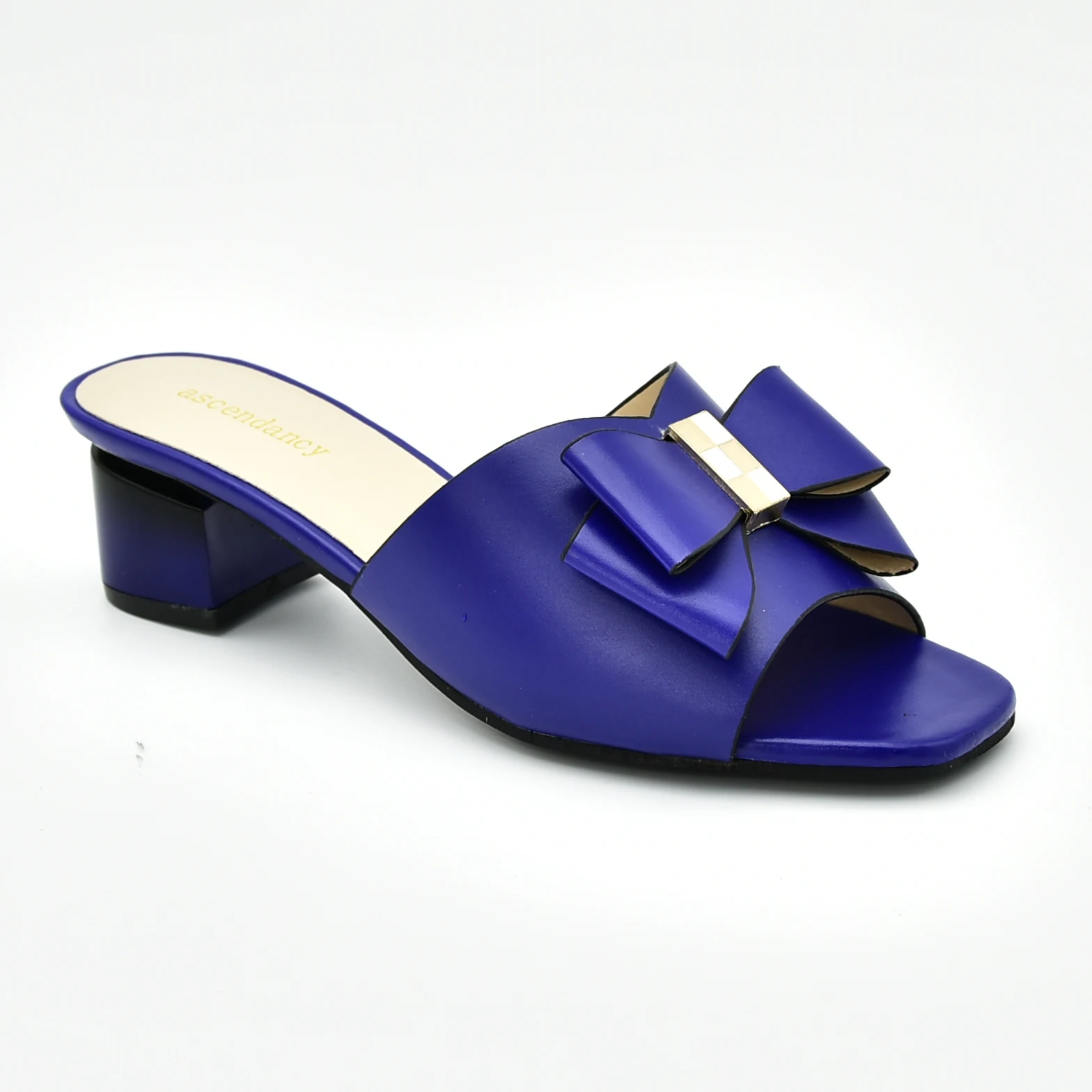 Hotsale women summer shoes 5cm low heel ladies sandals heel shoes royal blue leather shoes 510-7
Hotsale women summer shoes 5cm low heel ladies sandals heel shoes royal blue leather shoes 510-7