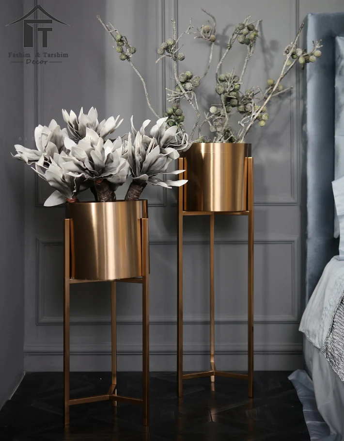 Modern Gold Plated Decorative Vase Grand Metal Decoration Tall