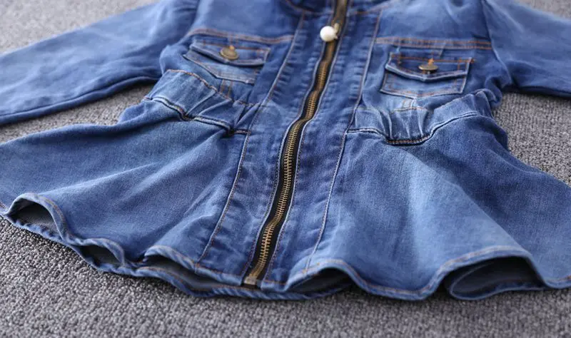 4595969364_818168633