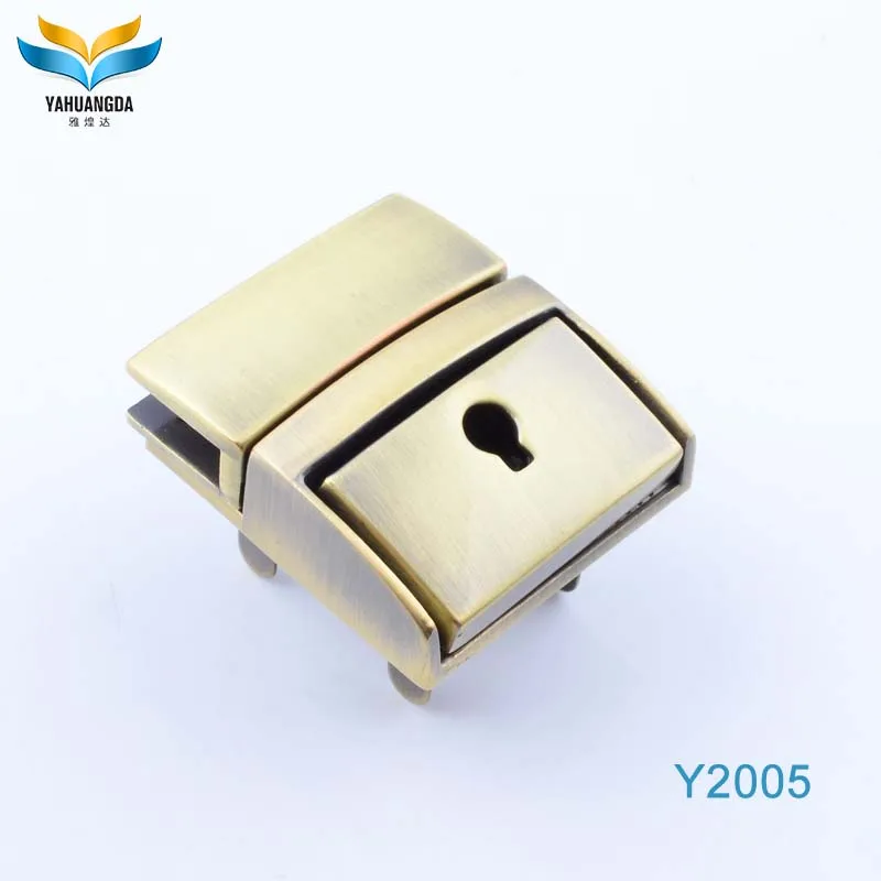 high end handbag turn lock or purse lock bag hardware accessories