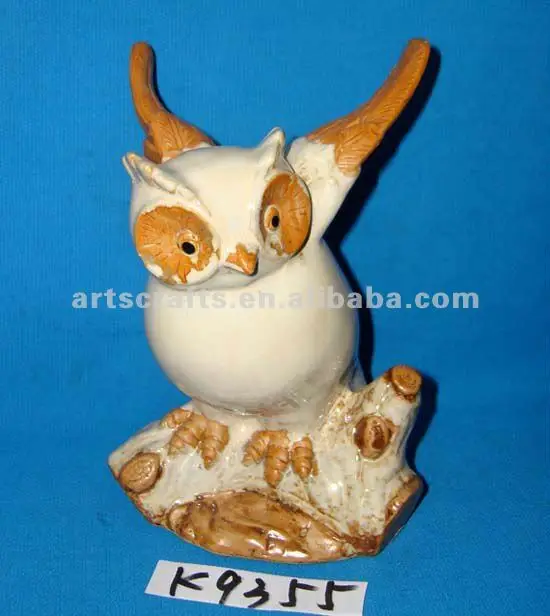 Ceramic owl craft for home decoration