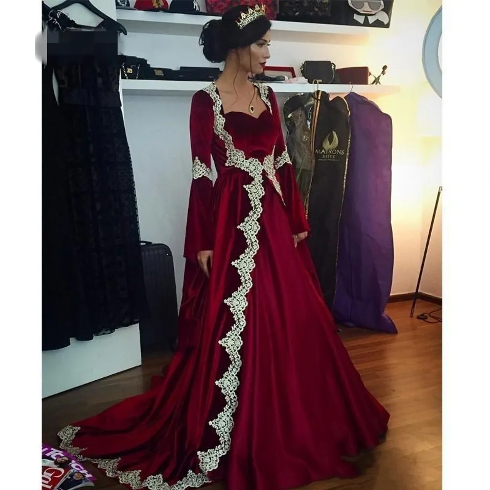 Arabic Dubai Long Sleeves Kaftan Evening Dresses Burgundy Velvet Vintage Muslim Prom Party Gowns, Custom made
Arabic Dubai Long Sleeves Kaftan Evening Dresses Burgundy Velvet Vintage Muslim Prom Party Gowns, Custom made