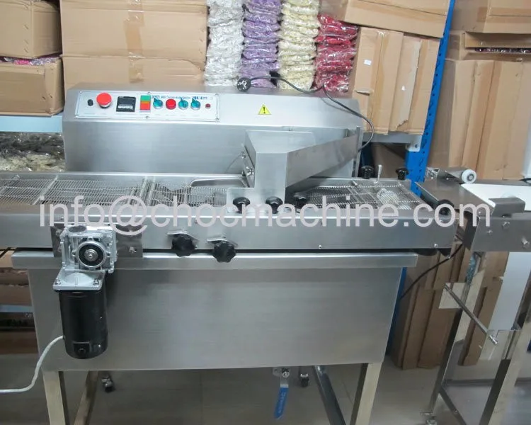 maike-athrun-hand-moulding-machine-with-conveyor (1).jpg