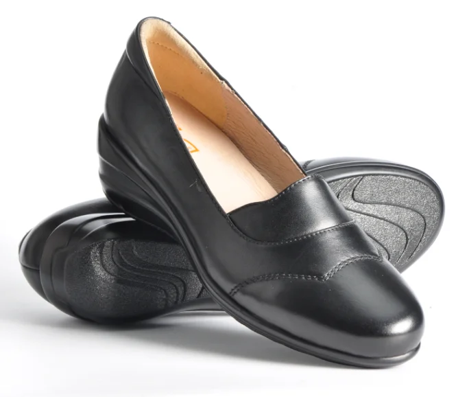 Top Fashion Ladies Casual Shoes Black Genuine Leather Soft Women Office Uniform Shoes Sc9978