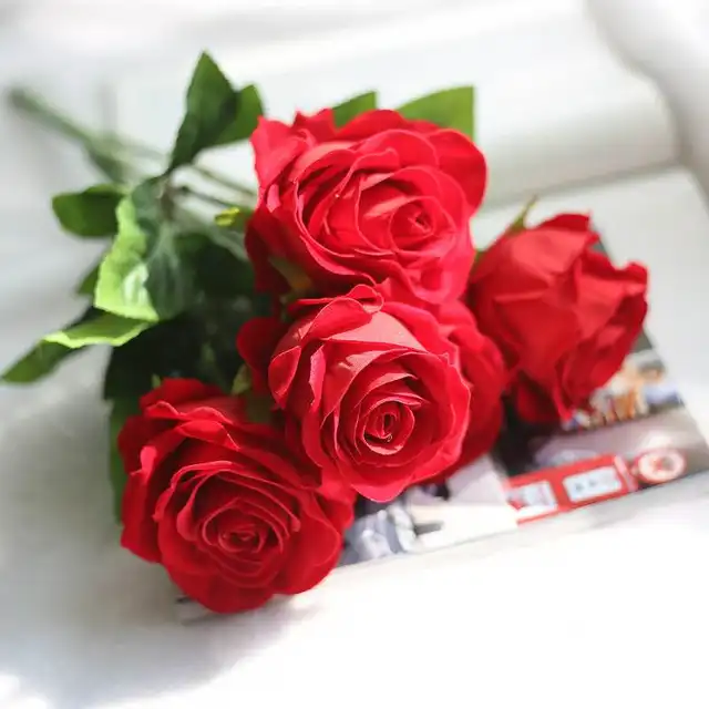 hot selling bouquet valentine gift bouquet artificial rose