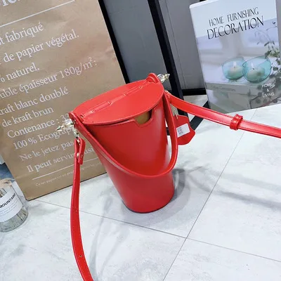2021 Real Shop Quality Custom Made Cup Shaped Barrel Bucket Handbag Cross Body Bags For Girls, Black,white,red,grey,purple,nude
2021 Real Shop Quality Custom Made Cup Shaped Barrel Bucket Handbag Cross Body Bags For Girls, Black,white,red,grey,purple,nude